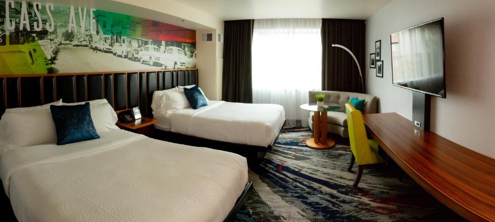 Deluxe Queen Room interior